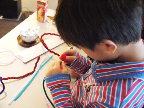 【おうちスタイル教室】親子で作る！モールアートワークショップレポート