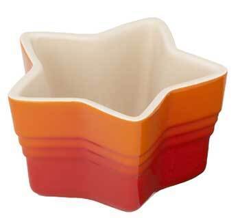 ル・クルーゼ」からクリスマスのスペシャルセットが発売中