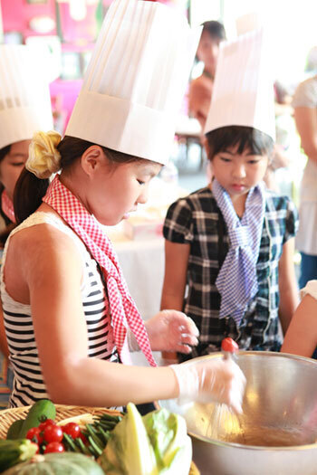 総料理長と一緒に一日シェフ！　ラディソンホテル成田のキッズ職業体験