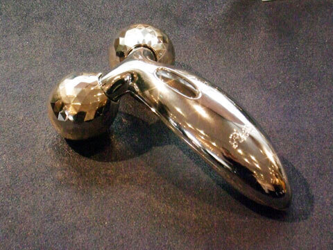 大人気のプラチナ電子ローラーReFaシリーズに新製品「ReFa CARAT（リファカラット）」登場