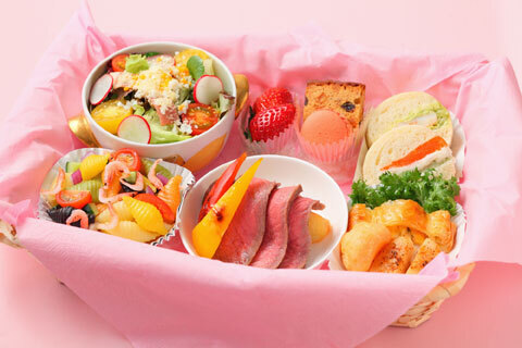 春爛漫!　ホテルのデイユースプランを賢く使って、お花見ママ会。