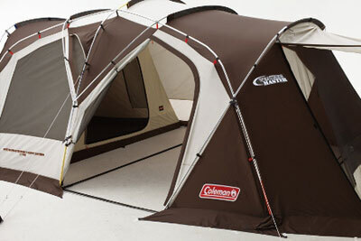 高い居住性と広いリビング！コールマンから、全天候対応型の最高級テント登場