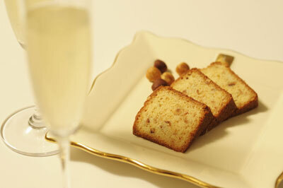 オーガニックハチミツたっぷり使用『濃蜜パウンドケーキ』が新発売！