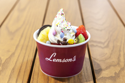 フローズンヨーグルト＆ソフトクリームバー Lemson’sがオープン