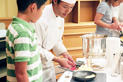 ハイアット リージェンシー 東京が 「夏休み親子ホテル探検＆ファミリーブッフェ」開催