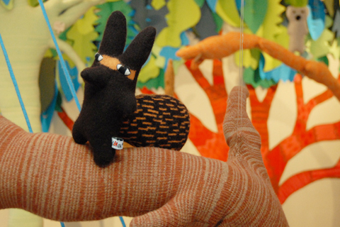 子どもと一緒に楽しめる夢の世界。クリスマスをテーマにした、ドナ・ウィルソンの展示開催！