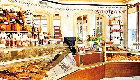 パリのお菓子屋さんの可愛いスイーツが大集合したフォトブック