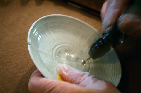 大切な器を直して、長く使う「金継ぎ」とは？ ～「金継ぎ部」体験レポート！＜前篇＞