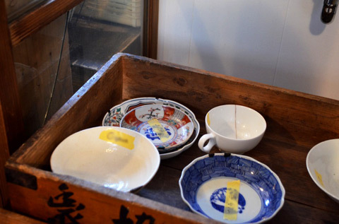 大切な器を直して、長く使う「金継ぎ」とは？ ～「金継ぎ部」体験レポート！＜前篇＞