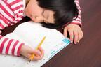 甘やかしすぎ？ 小学生の“夏休みの宿題”を手伝う親のリアルな割合