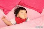 寝かしつけが楽に!? 赤ちゃんの“ねんトレ”方法とメリット＆デメリット