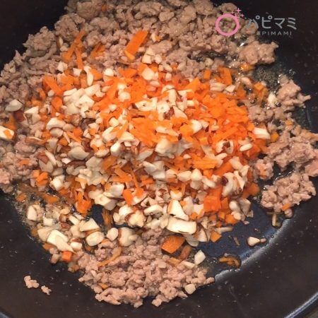 【料理動画】何にでも合う魔法のそぼろ！ 絶品“ひき肉納豆”レシピ