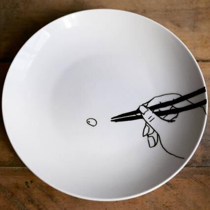 世界で一つだけのお皿！ “陶磁器用ペン”を使った食器のアレンジ例4つ