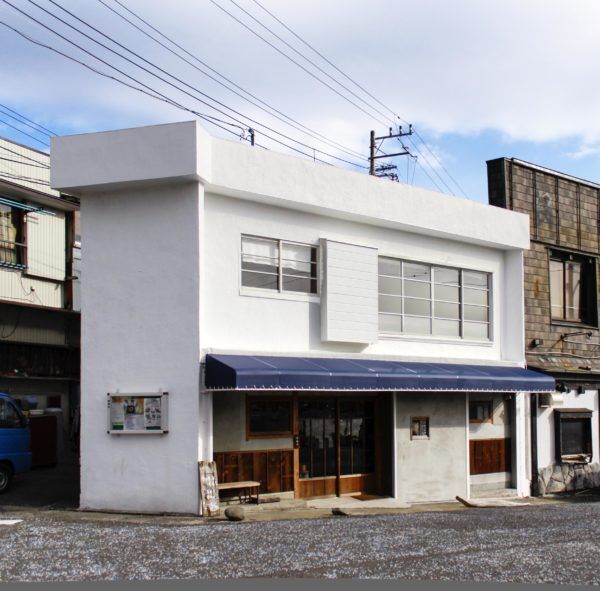 「coffee and goodeis 雀家（コーヒーアンドグッディーズすずめや）」へゆったり港と夕陽を眺めに【湘南通信24.三崎編】