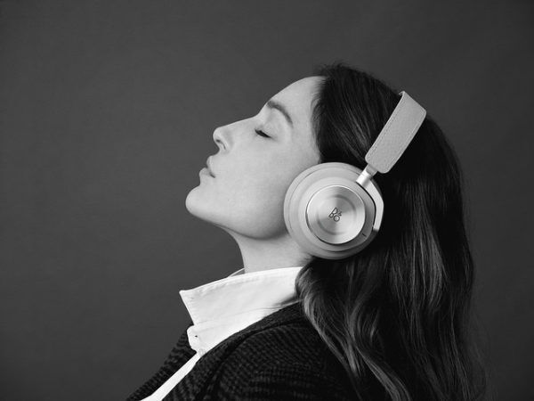 『Bang&amp;#038;Olufsen（バング&amp;#038;オルフセン）』より新しいフラッグシップヘッドフォンが登場！