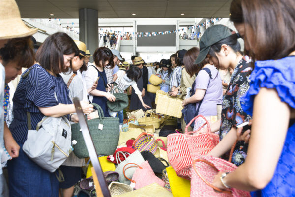 手紙社主催「ワクワクする出会いの市場」第13回 東京蚤の市 レポート