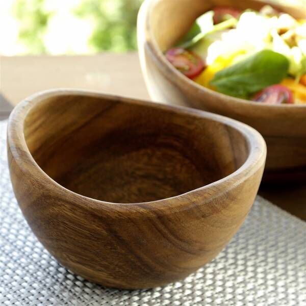 『カインズ』の木製食器でカフェ風のおしゃれな食卓を演出！