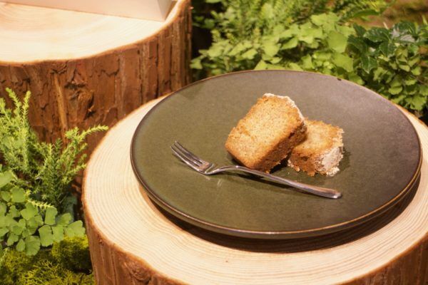 間伐材を味わう木から生まれたパウンドケーキ【EATREE CAKE】で新たな食体験