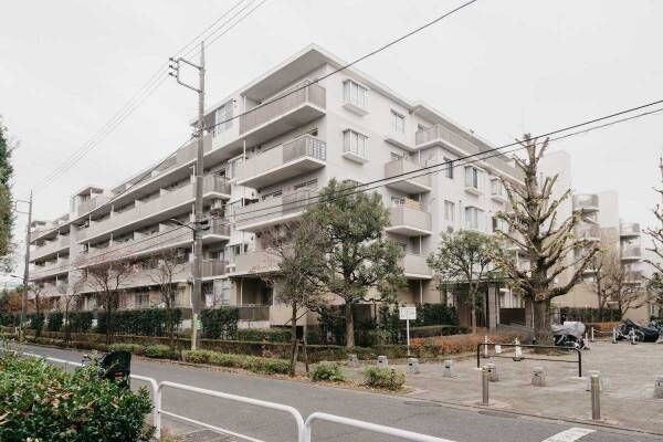 そうだ、団地に住んでみよう！　東京・成城学園前　UR賃貸住宅「成城通りパークウエスト」で、ちょっと良い暮らし【プチDIY女子達のお部屋案内】