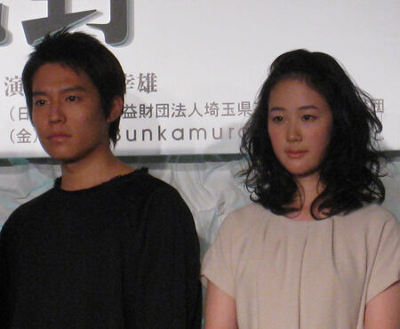 松本潤と小出恵介が、蜷川演出の舞台でテラヤマワールドに挑む！