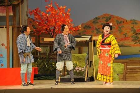 藤山直美と坂東薪車のコンビが東京初上陸！上方人情喜劇で年の差夫婦を演じる