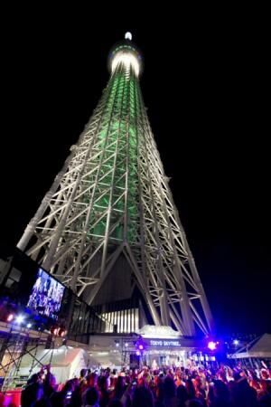 東京スカイツリー開業後初の冬イルミネーションがスタート。世界一高いクリスマスツリー出現！