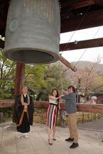 四季『ノートルダムの鐘』キャストが京都で成功祈願！