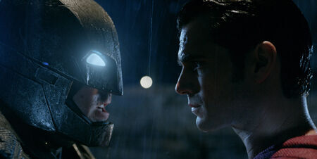 『バットマン vs スーパーマン』新映像が公開