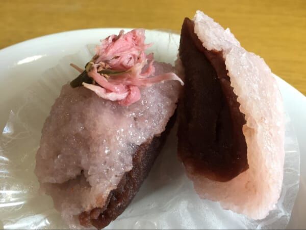 ローソンvsセブン 美味しいのはどっち 春のスイーツ 桜餅 を食べ比べてみた 年3月17日 ウーマンエキサイト
