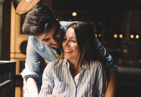 ギュってしていい…♡？男性が「イチャイチャしたくなる瞬間」とは