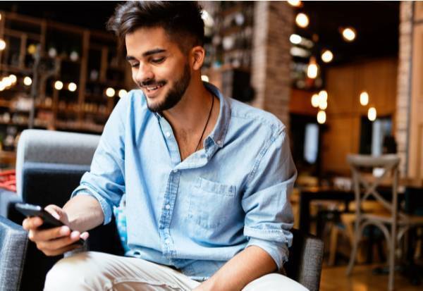 ココで見極めて！男性が「本命女性にだけ送るLINE」とは？