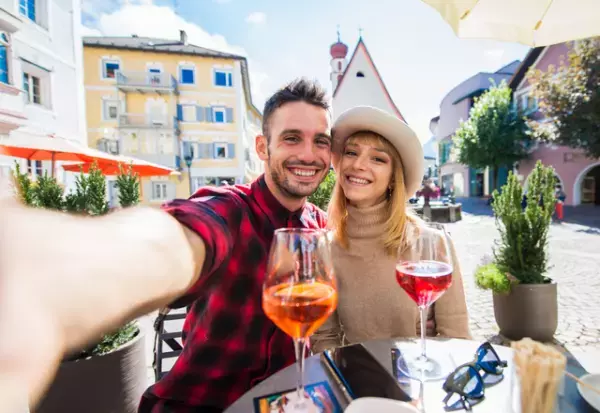 【女性心理】思わず「男性に触って欲しくなる瞬間」4選