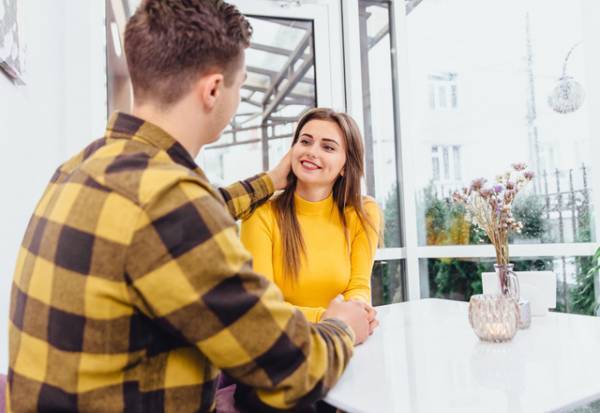 こんなの嬉しいに決まってる！女性が言われたい【憧れのセリフ】4選