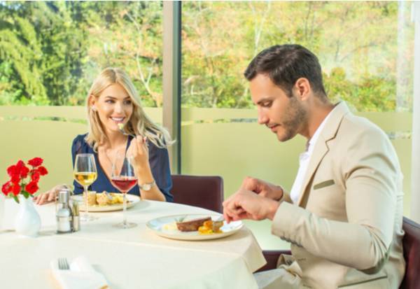 もっと好きになっちゃう！女性が「彼氏に囁かれたいセリフ」4選