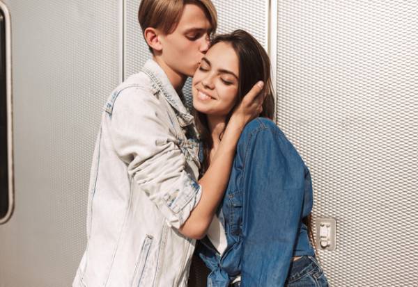 こうして欲しいな…♡女性を誘うときのコツとは