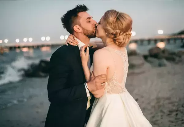 気持ちよすぎる…！女性を「骨抜きにするキステク」って？