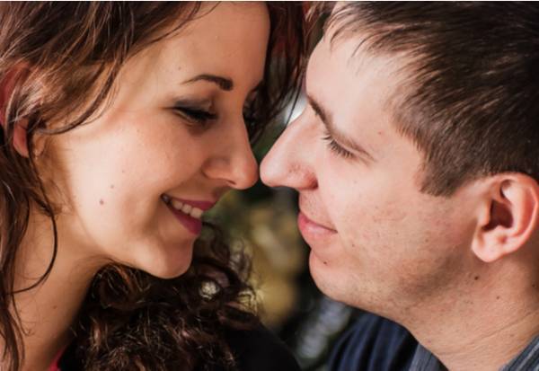 もっとしたい。女性がメロメロになるキスの仕方って？