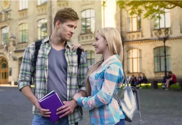 この出会いは必然だった…女が「運命を感じる男性の特徴」って？