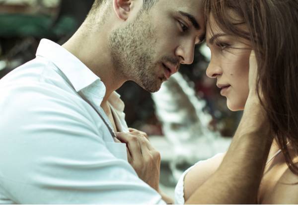 【女性心理】ドキドキが止まらなくなる「キスのシチュエーション」