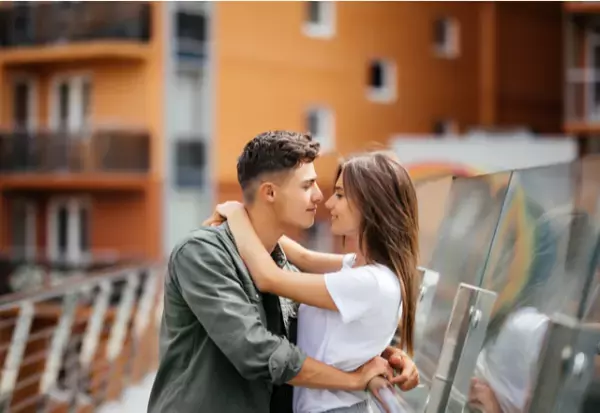 このオーラの虜ですっ！女性が溺れる「男性の色気」とは？