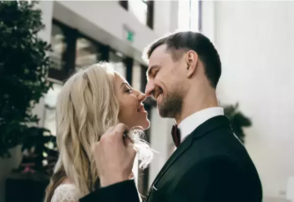 このオーラの虜ですっ！女性が溺れる「男性の色気」とは？