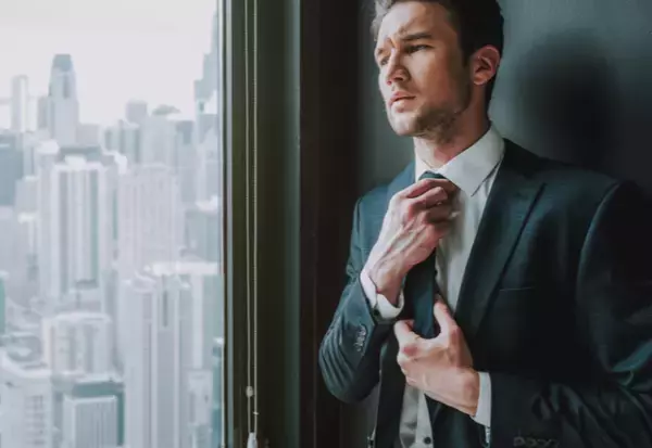 このオーラの虜ですっ！女性が溺れる「男性の色気」とは？