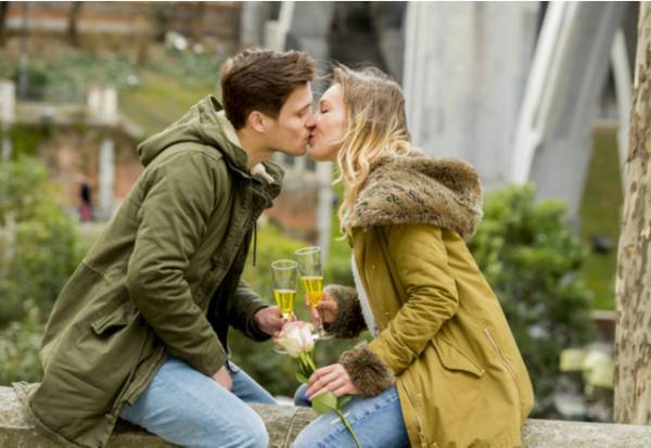 【コレが必勝法】女性がキュンキュンする「キスの仕方」