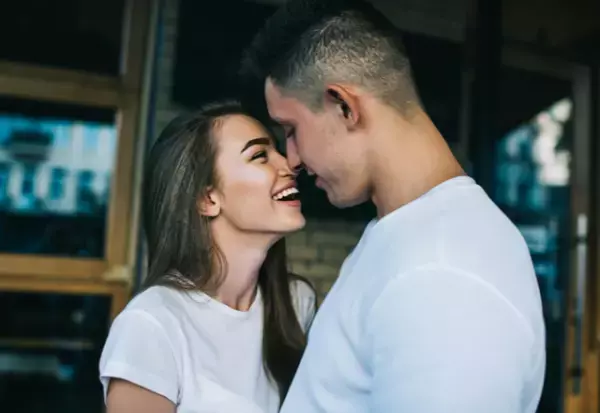 【コレが必勝法】女性がキュンキュンする「キスの仕方」