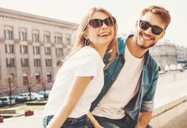 女性が「好きな人の前でついしちゃう言動」4つ