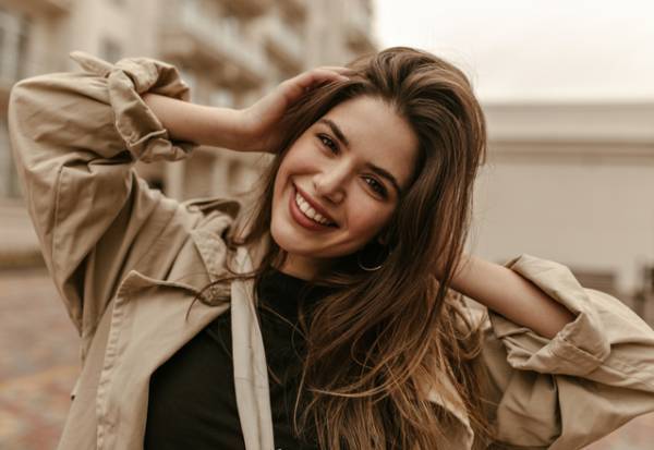 色っぽすぎるって！男を「夢中にさせるモテ仕草」4つとは