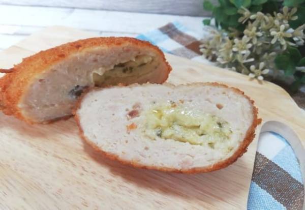 「異国の味が270円で楽しめる！」ミニストップのチキンキエフが話題沸騰中