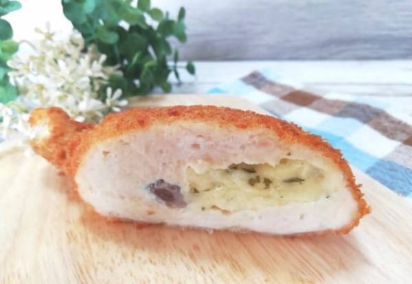 「異国の味が270円で楽しめる！」ミニストップのチキンキエフが話題沸騰中