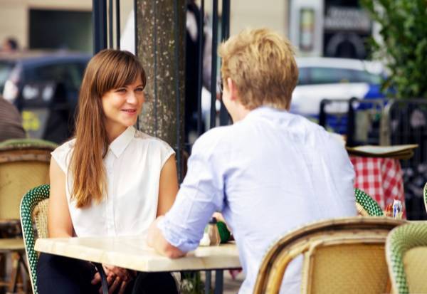 誰にでも言うわけじゃない！女性が「本気の男性だけに言うセリフ」