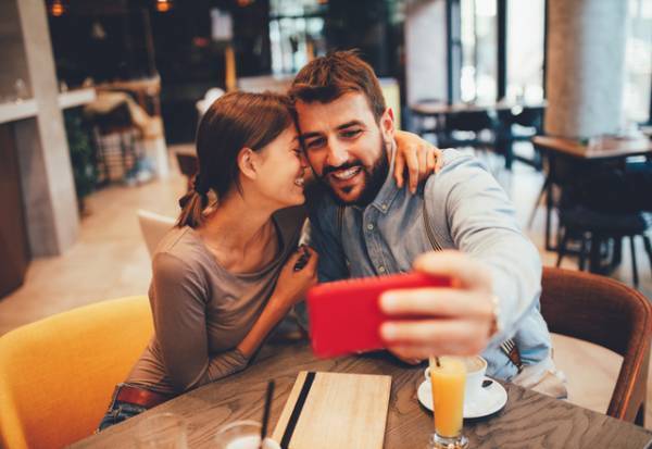 あの気持ちが蘇る…！女性が「彼氏のことが好き」と再認識する瞬間